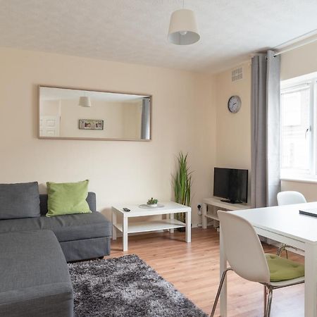 Luxury Central Link Luton/London/M1/Airport/Station/Long Stay Luton  Exterior photo