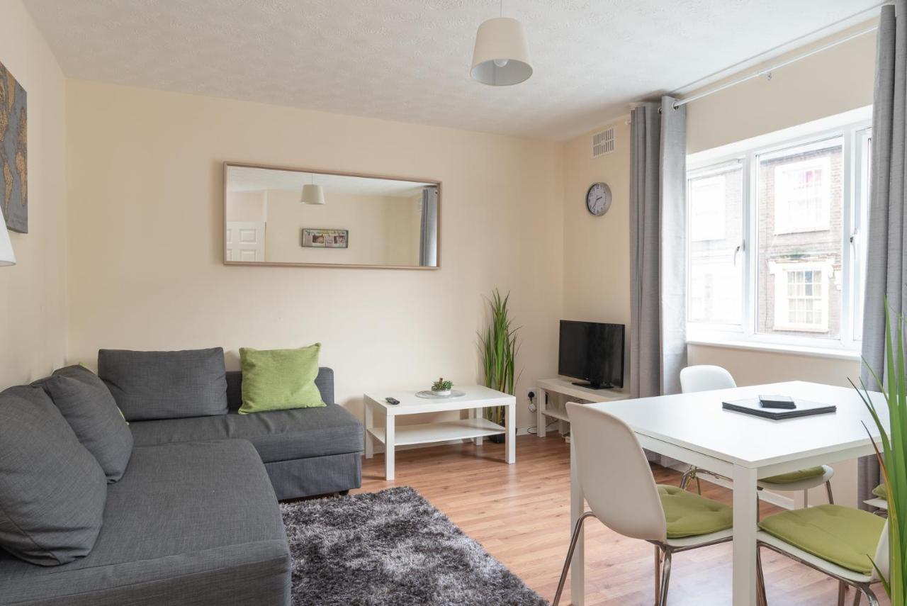 Luxury Central Link Luton/London/M1/Airport/Station/Long Stay Luton  Exterior photo